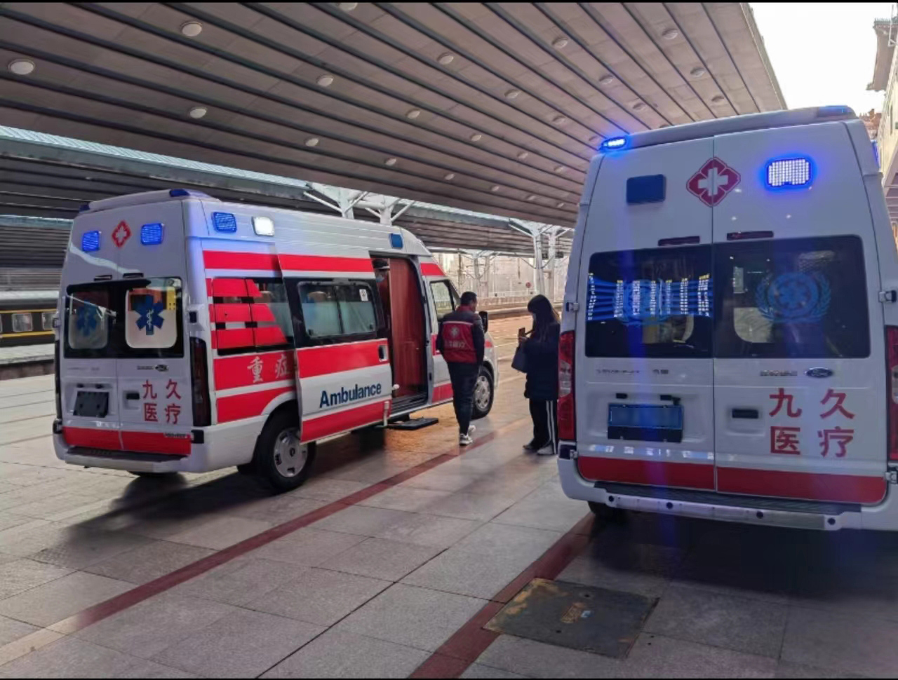 图们市救护车长途转运